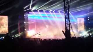 Kasabian: Praise You & L.S.F