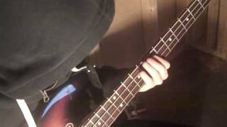 Luke Shows You How to Bass