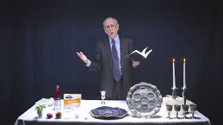 Messiah in the Passover - Yachatz - Breaking of the Middle Matzah