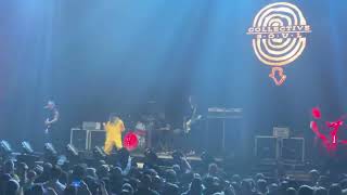 Collective Soul covers AC/DC’s Dirty Deeds live