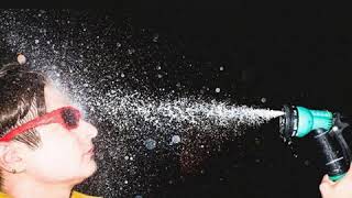 Oliver Tree - World Wide (prod. Samson Stilwell)