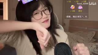 ASMR  吮勺子口腔音和耳部按摩