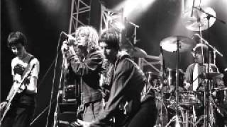 R.E.M. - D.O.A [The Halloween show, 1983] 7/8