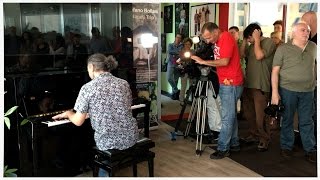 Stefano Bollani - Napoli Trip (30/05/2016, Live at Universal Music Italia)