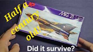 Did it survive half a century?  || KP 1/72 scale MiG-21MF || Unboxing and first look