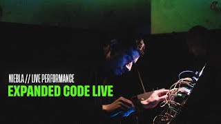 LIVE PERFORMANCE // NIEBLA