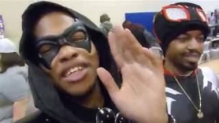 Toys and cosplay con