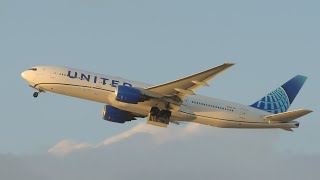 United Airlines Boeing 777-200 [N211UA] takeoff from LAX