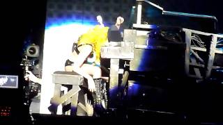 Lady Gaga - Speechless LIVE from Madison Square Garden - 21st Feb 2011 [HD]