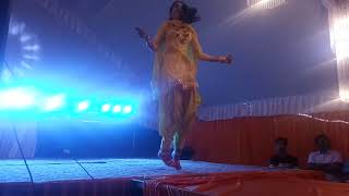 Up Ki shaan miss Sanam ji stage performance chatak matak live show.  K a p S musical group Jhansi.