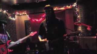 BLUFFING // SALAD // Live @ The Flat