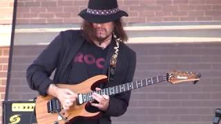 Rob Balducci - "Foreign Matter" (Live at the 2017 Dallas International Guitar Show)