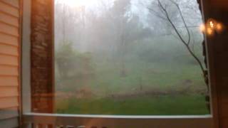 Tornado in Hendersonville ( Nashville ) TN  (strong winds)