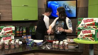 Cooking in the kitchen with Deaner