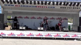 B4-13-Roll With The Changes(Live From Salute The Armed Forces Fest)