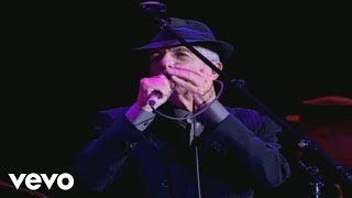 Leonard Cohen - Dance Me To The End Of Love (Official Live in London 2008)