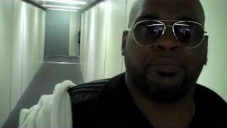 DJ MOESKIENO N POPS ON WAY TO LA #NUTZOBOXING WKND #PopsViZion