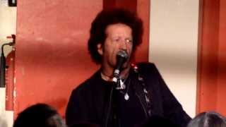 willy part 2 at 100 club00050