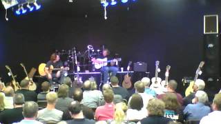 2011 Taylor Roadshow at Guitarworks - Presentation Series