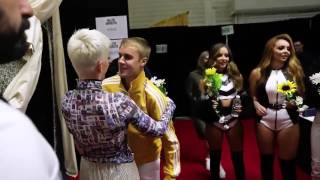 Justin Bieber Meets Katy Perry @ One Love Manchester Benefit Concert 2017