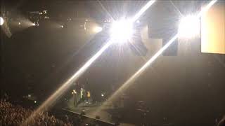 Harry Styles mocks Kiwi fans, insults his own ego during 'Kiwi' // Auckland, NZ December 2nd 2017