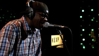 Jungle Brothers - Beeds On A String (Live on KEXP)