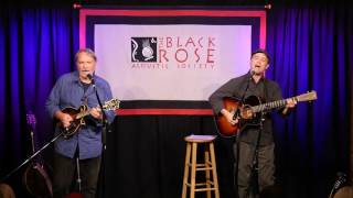 Steve Smith and Tim May perform “Listenin' To The Rain” at The Black Rose Acoustic Society