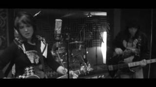 The Joys performing 'Unfold'... LIVE Off The Floor at Starfish Prime Studios