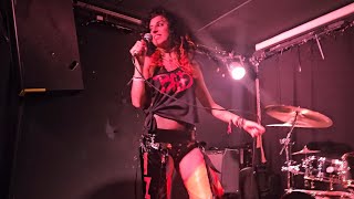 Izzy T Live at The Old Blue Last London