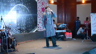 Phela Nasha live performance by Rajesh Krishnan