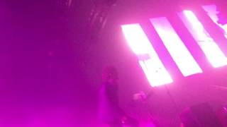 THE 1975 / LOVE ME - THE 1975 @ O2 ARENA LONDON 15TH DECEMBER 2016