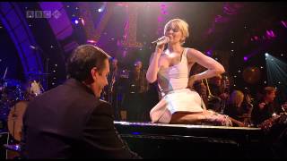 Kylie Minogue - Come On Strong [Jools Annual Hootenanny 2007]