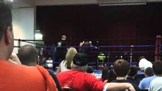 John Bearce MMA Debut Round 1