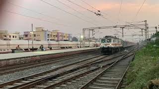 Two Rajdhani's in 10 minutes at 130kmph | Back to back Rajdhani's from Mumbai | High Speed Trains