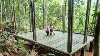 The girl built the bamboo floor frame and designed the stairs.