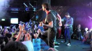 Kris Allen- Live Like We're Dying (LIVE in Singapore)