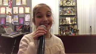 Анастасия Мацегора 10лет авторская песня"Мрії про майбутнє"