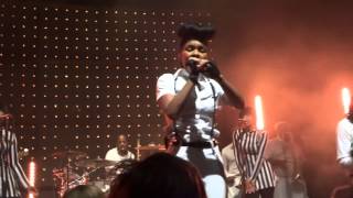 Janelle Monáe - Q.U.E.E.N. (Live in Hamburg, Germany, 20.09.2013) HD