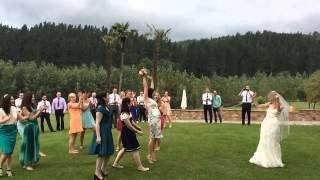 Slo mo bouquet tossing - Irish style