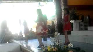 DANCE NI FIONA
