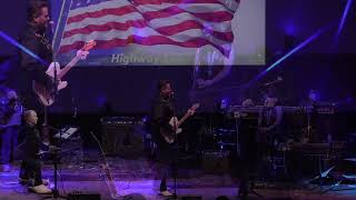 Rodney Crisp.. "I Can't Help It If I'm Still In Love With You" ....LIVE