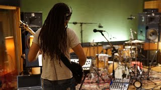 MOLASS - Maracuya Kiss (Music Video)