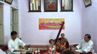 Amazing 7 years old Child prodigy Jayantika Dey singing Bhajan Meerabai in Ganeshotsav Concert