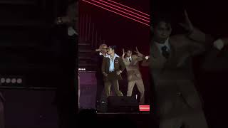 (Live Performance) 'ĐI TÌM TÌNH YÊU' - MONO | Lễ trao giải Làn Sóng Xanh 2024