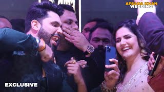 Zareen Khan with boyfriend Shivashish Mishra CRAZY Dance at Afsana Khan - Saajz Wedding | EXCLUSIVE