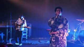 ADAM LA NUIT - BARBELÉS (LIVE - BOTANIQUE)