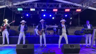 Los Mendivil 2024 en Vivo.- Canción: SUEGRA