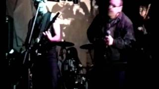 UNDERDOG 'How's That' Live at The Cartoon II '95.avi