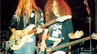 Alice in Chains – 1989/08/22 @ The Vogue Theater, Seattle, WA