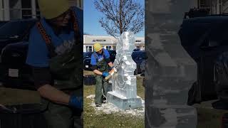 ICE CARVING ☃️ - WAYSIDE MALL, BURLINGTON, MA. Saturday Dec 14th, 2024. (By Sam G.)